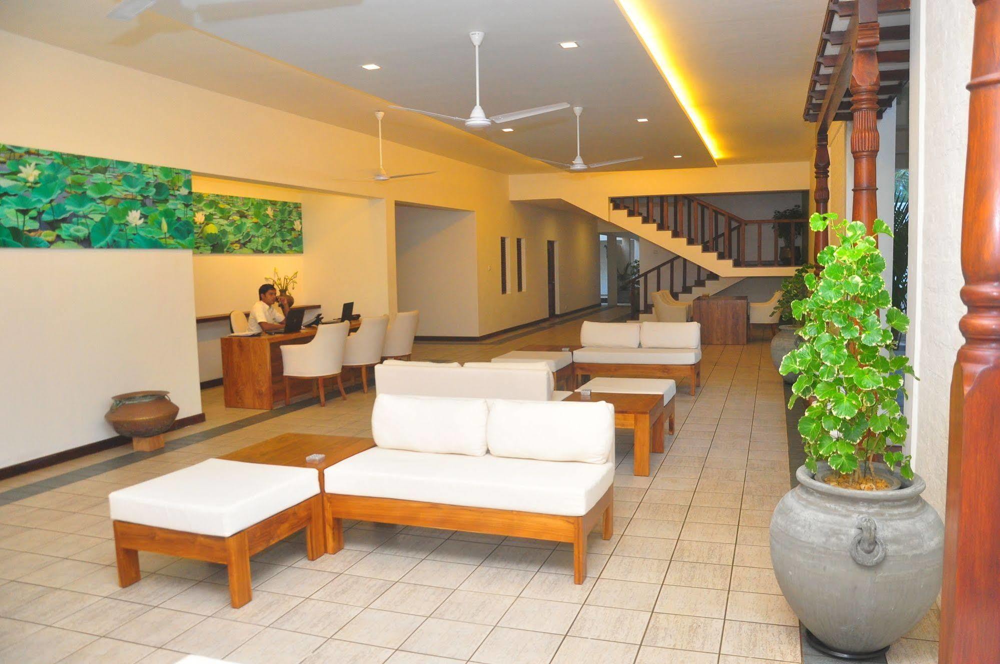 Mermaid Hotel & Club Kalutara Exterior foto